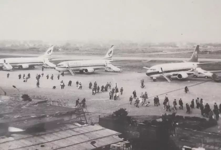 国内首批民航航线从这里起飞1950年武汉航空起于南湖的一片芦苇滩1982