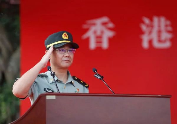 解放军驻港部队副政委陈亚丁表示,驻港部队将继续致力维护香港长期