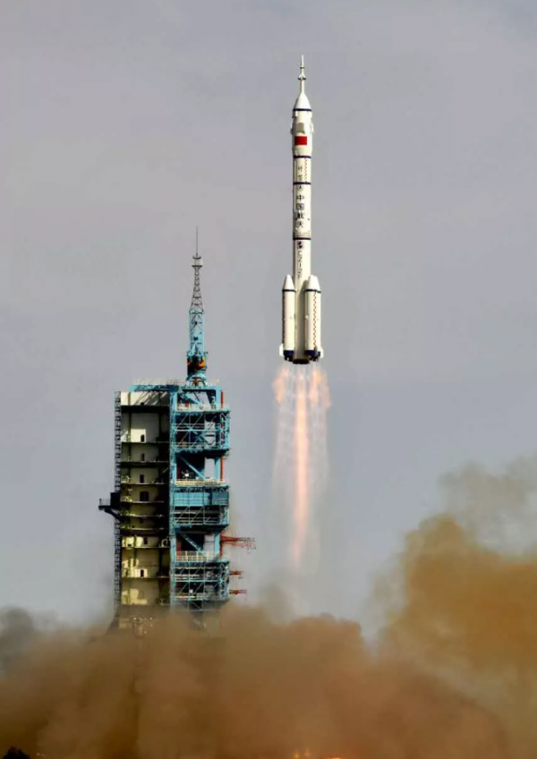 神舟飞天20年:那些年我们追过的"星"_大武汉