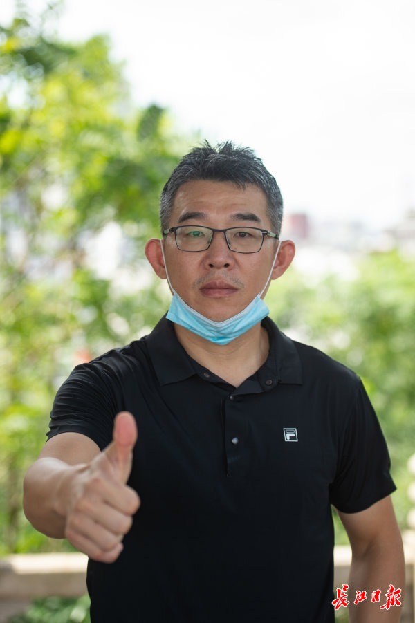 广西保障人员袁海涛:武汉车水马龙,让人激动这是史源第一次来黄鹤楼,"