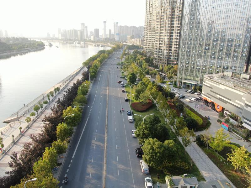 武汉新增一条沿江风景线沿河大道古田一路到硚口路改造完工