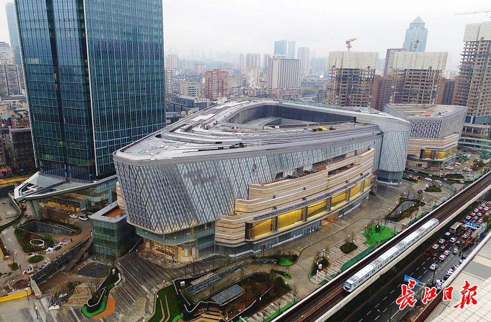 武汉恒隆广场购物中心即将开业打造中部商业新地标整体招商逾七成