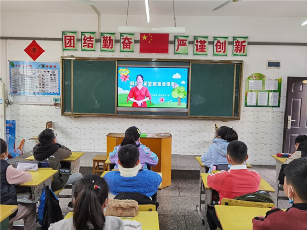 当阳市实验小学开展"安全自护 心理健康"主题活动