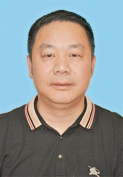 全国爱国拥军模范郑东升争当国防科技创新排头兵