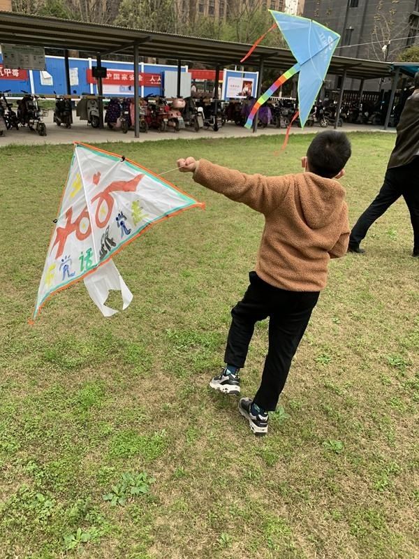 立德树人党史润童心五好齐创建