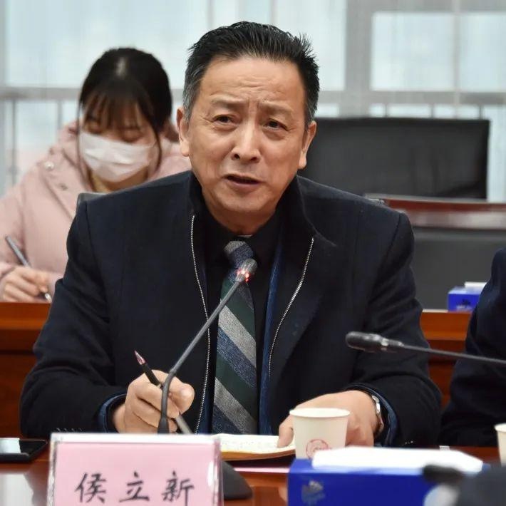 开门整顿 武汉市检察院召开座谈会听取社会各界代表意见