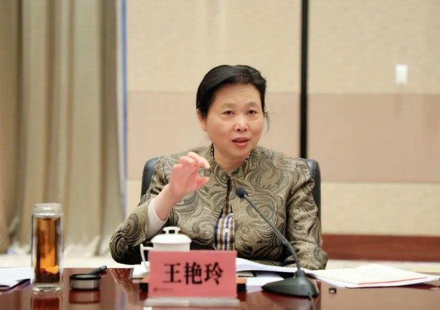 坚持三个贯穿始终王艳玲到汉调研督导政法队伍教育整顿工作