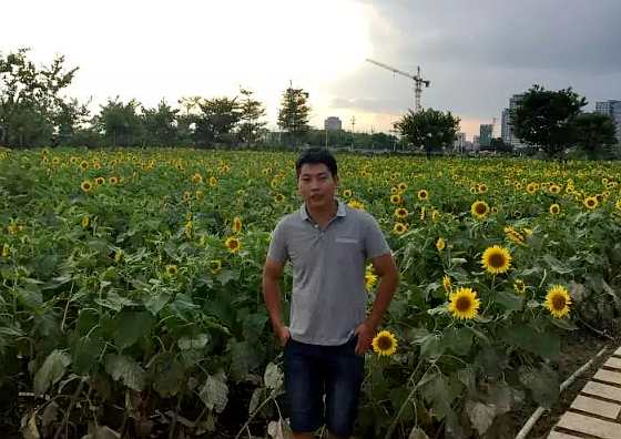 90后硕士研究生村委会主任阶下囚都是他