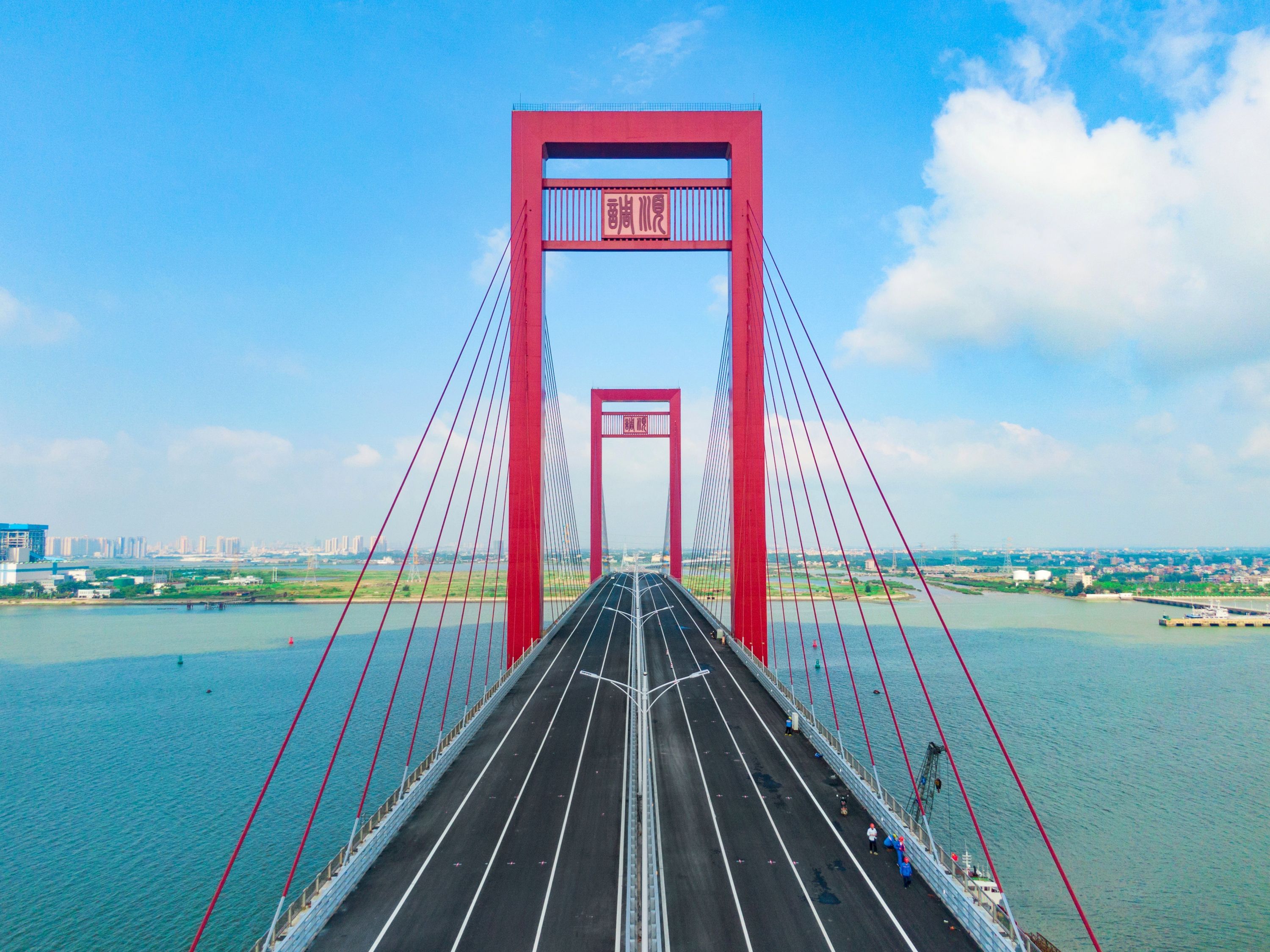 在汉央企承建的调顺跨海大桥通车,是国内首座以中国文化和地方文化为