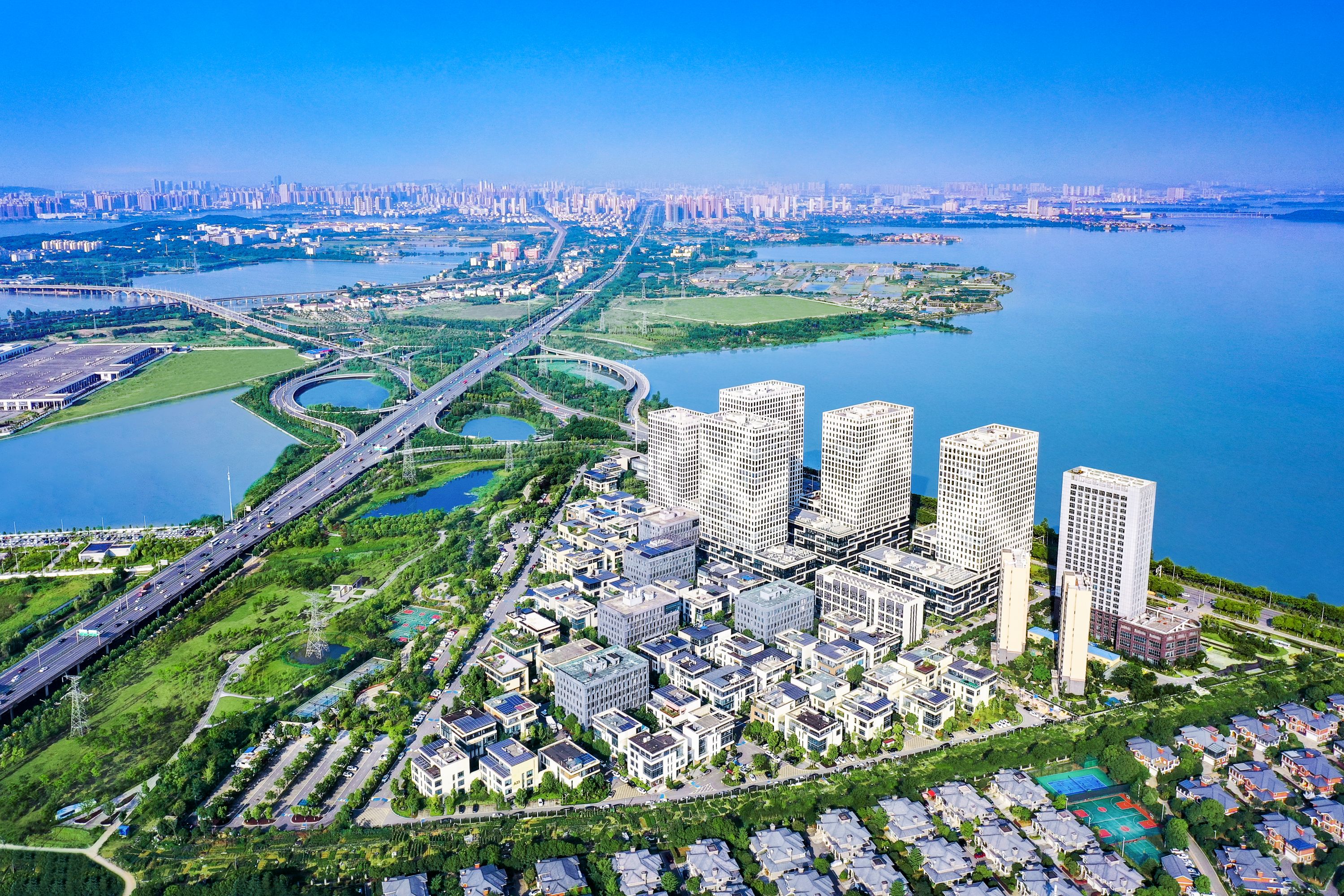 5年前,武汉市推出首批"创谷计划",打造创新平台,为在汉创业者提供具备