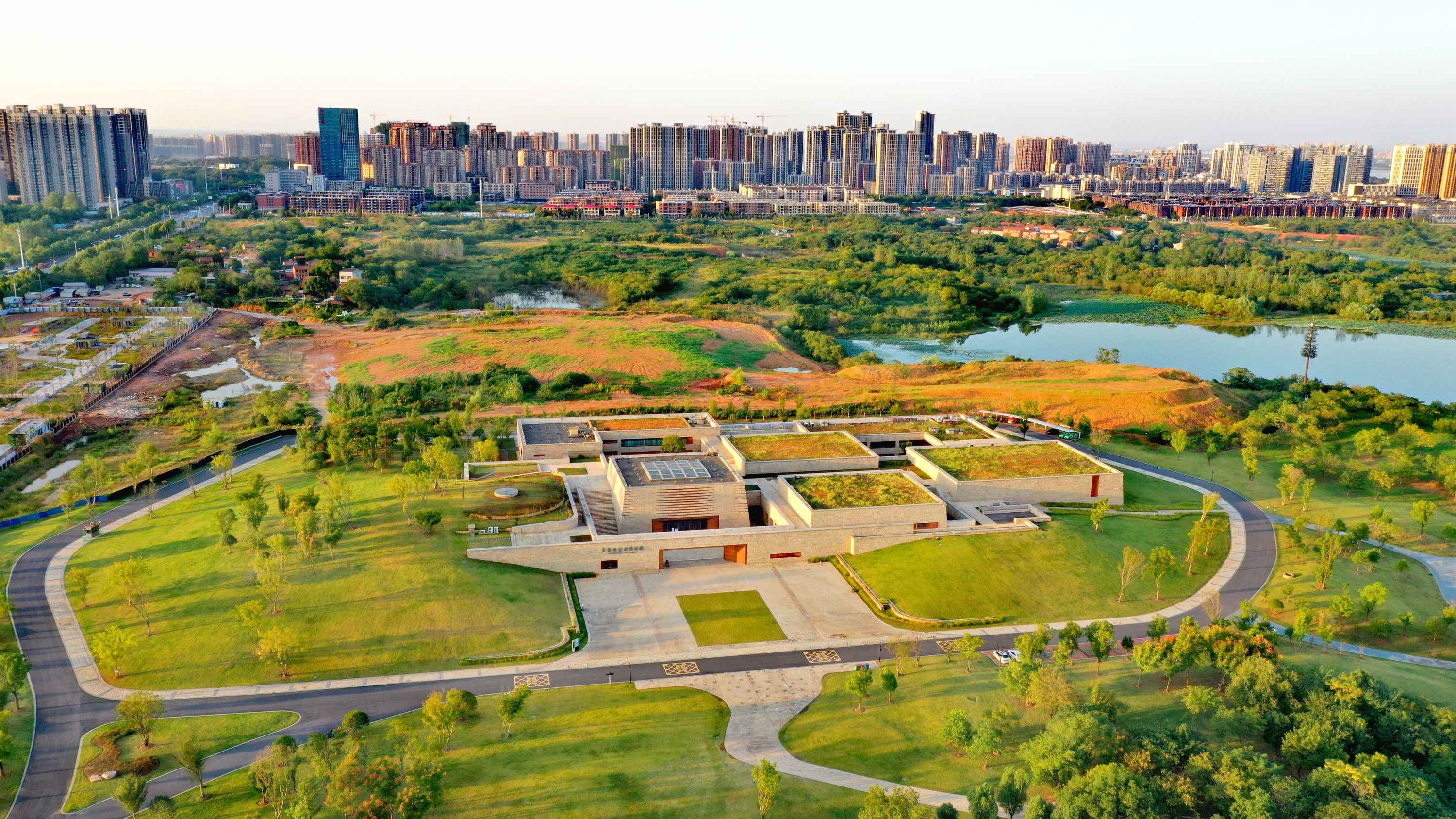 武汉盘龙城遗址公园图片