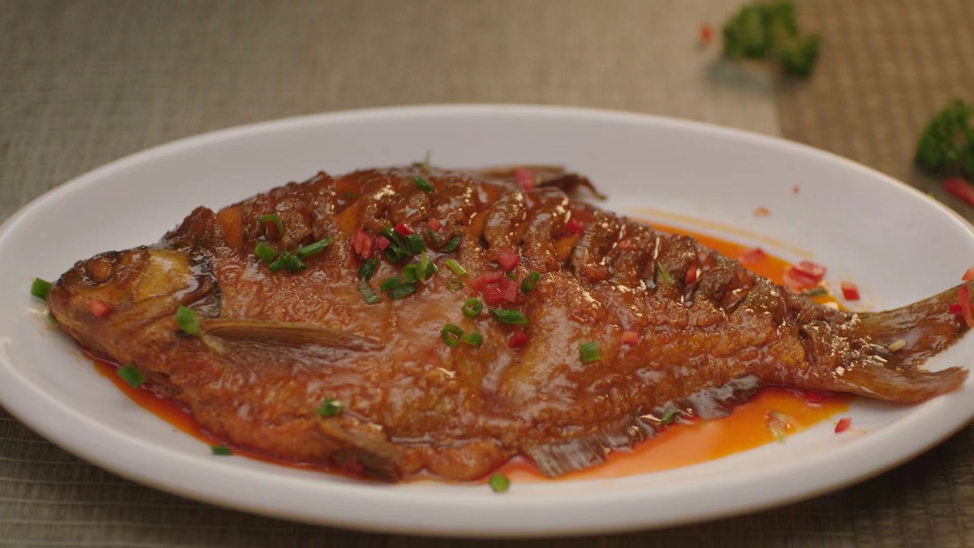 频频跃上市民餐桌,武昌鱼激活鄂州现代农业农村产业链_大武汉