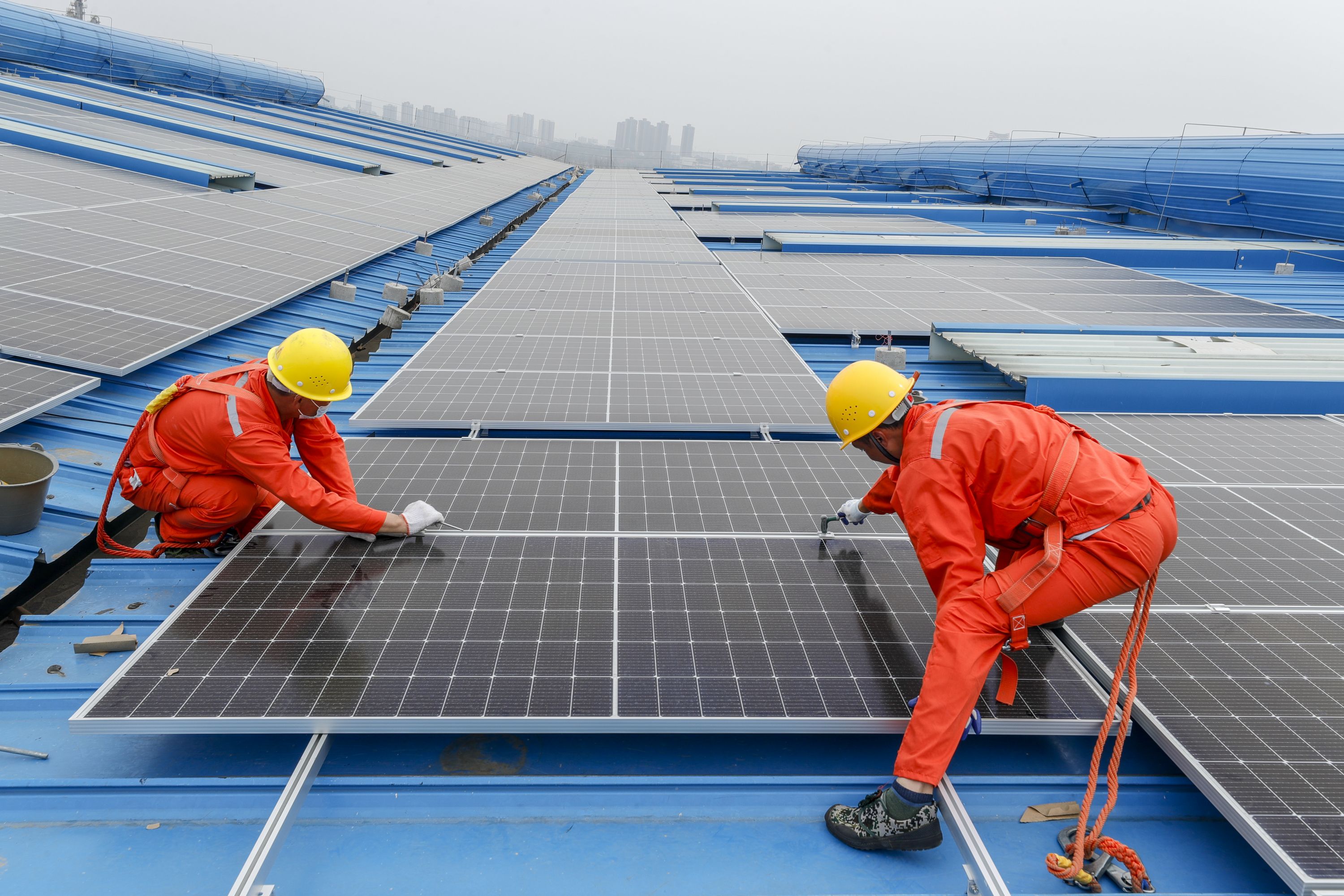 仓库屋顶还能发电,中韩石化首个"绿电"示范项目4月中旬可并网_大武汉
