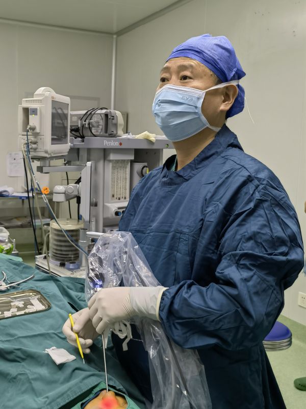 泪点泪道先天缺失，男子“流泪”30年后终于止住了_大武汉